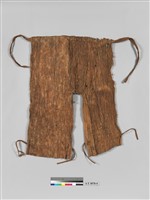 藏品(男子樹皮後敞褲)的圖片